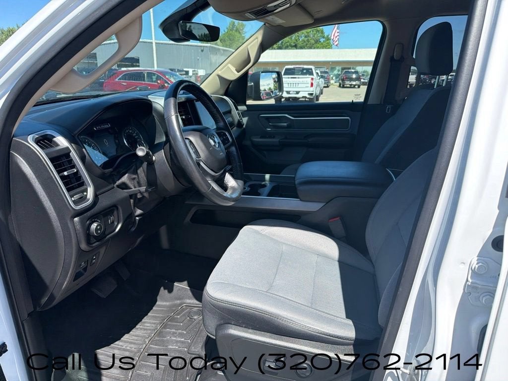 2020 RAM 1500 Big Horn Crew Cab 4x4 5'7" Box
