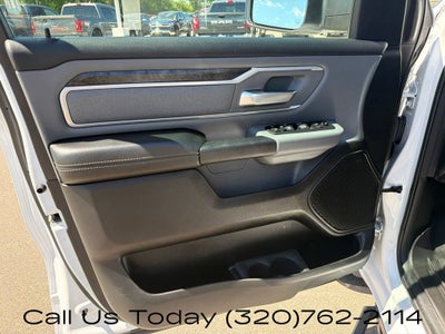 2020 RAM 1500 Big Horn Crew Cab 4x4 5'7" Box
