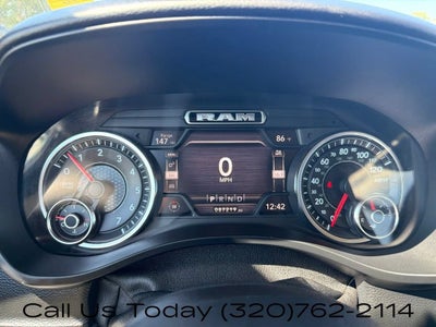 2020 RAM 1500 Big Horn Crew Cab 4x4 5'7" Box