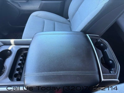 2020 RAM 1500 Big Horn Crew Cab 4x4 5'7" Box