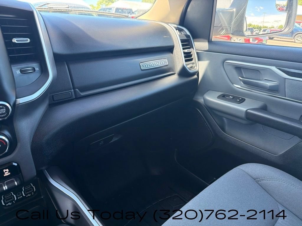 2020 RAM 1500 Big Horn Crew Cab 4x4 5'7" Box