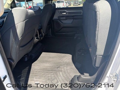 2020 RAM 1500 Big Horn Crew Cab 4x4 5'7" Box