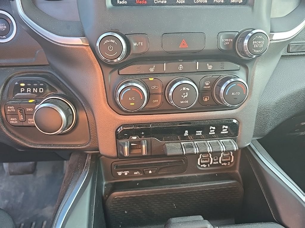 2019 RAM 1500 Big Horn/Lone Star Crew Cab 4x4 5'7" Box