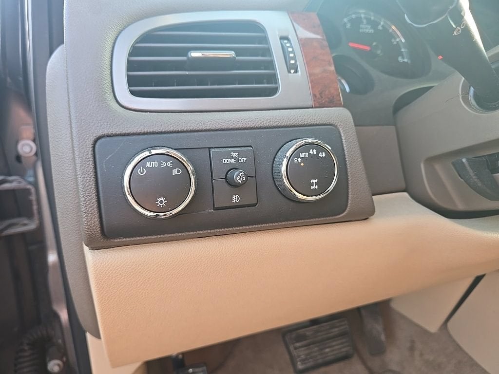 2013 Chevrolet Suburban LTZ