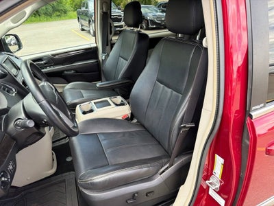 2014 Chrysler Town & Country Touring