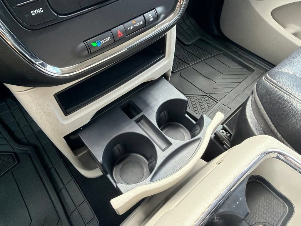 2014 Chrysler Town & Country Touring