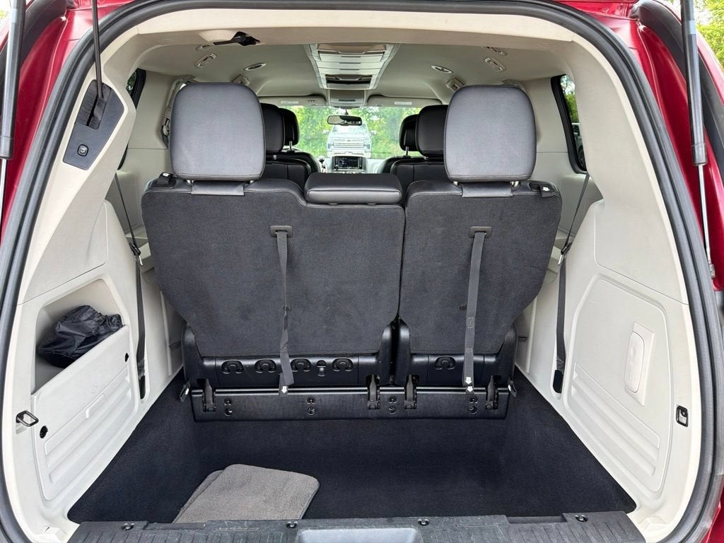 2014 Chrysler Town & Country Touring