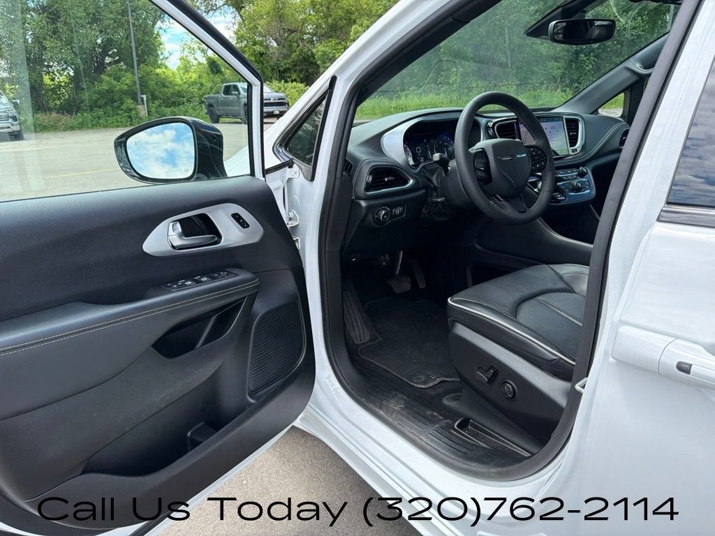 2025 Chrysler Pacifica Limited