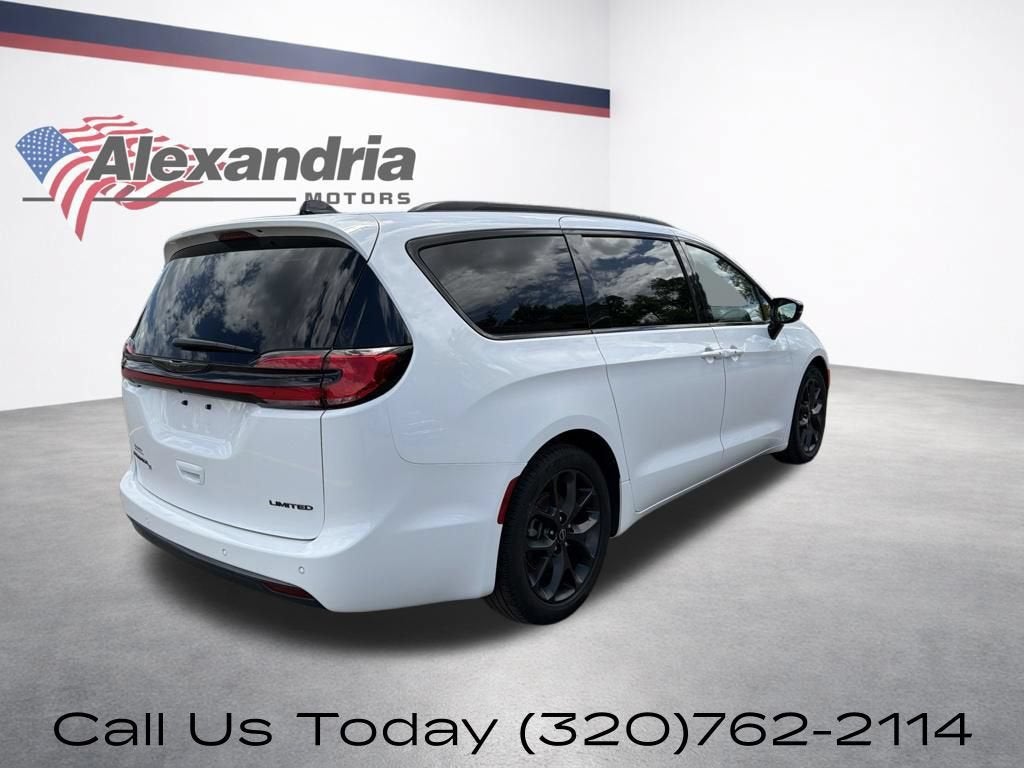 2025 Chrysler Pacifica Limited