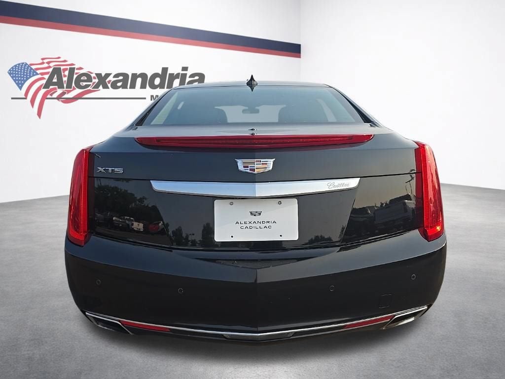2016 Cadillac XTS Luxury Collection