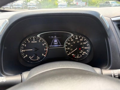2016 Nissan Pathfinder SV