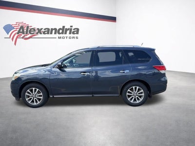 2016 Nissan Pathfinder SV
