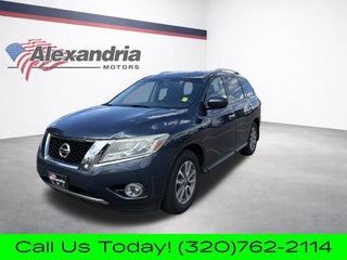 2016 Nissan Pathfinder SV