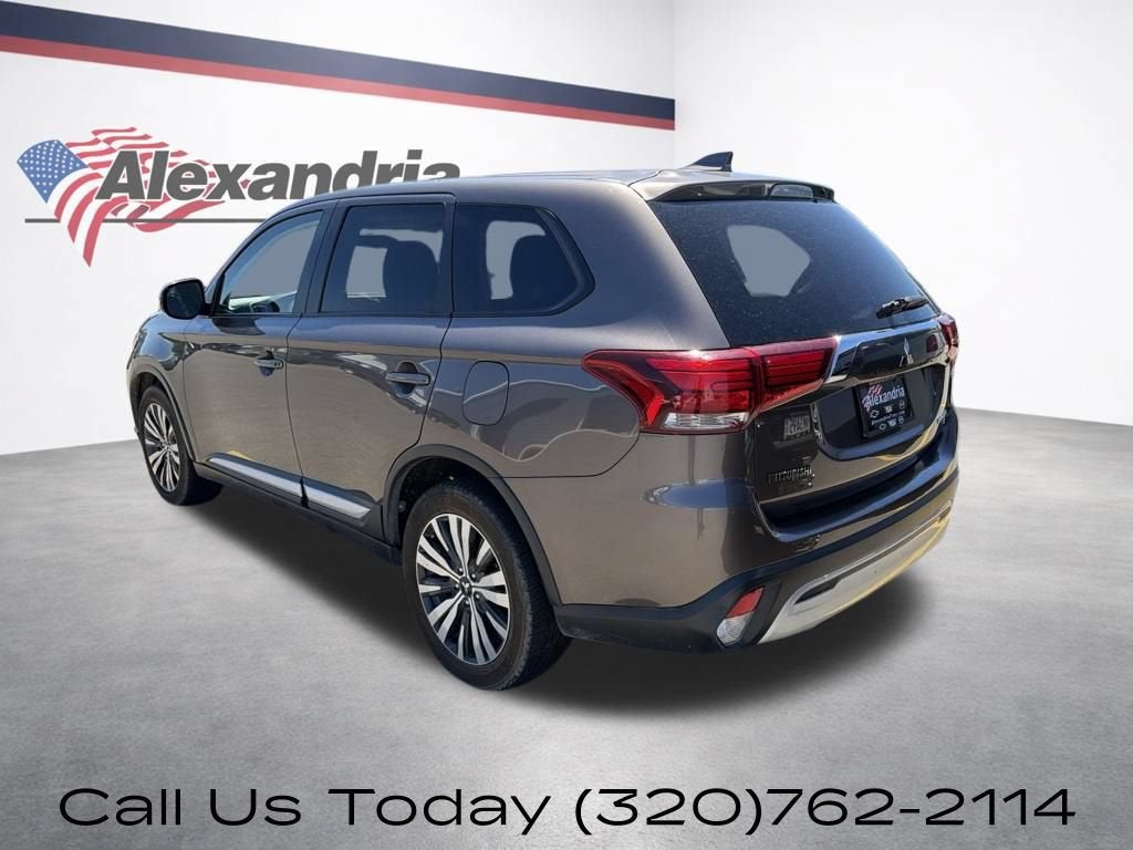 2019 Mitsubishi Outlander SE