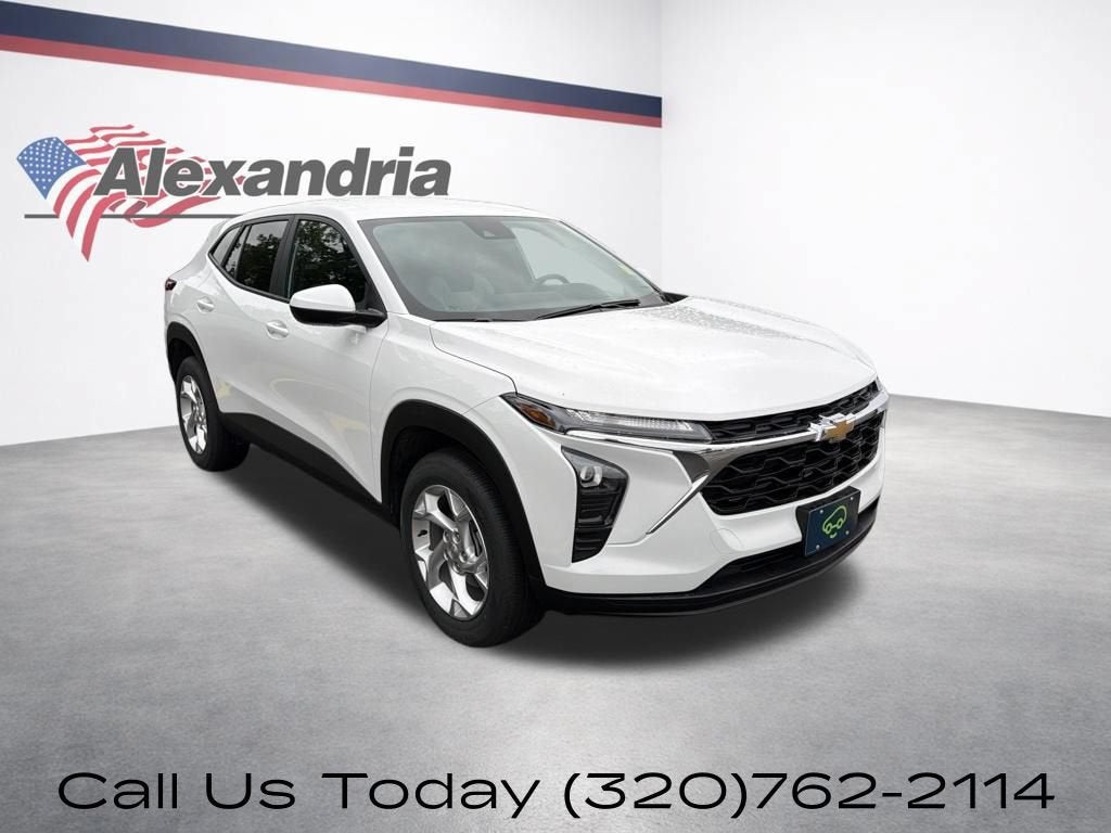 2025 Chevrolet Trax LS