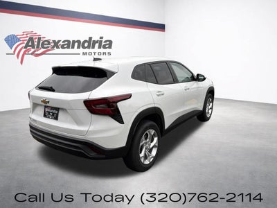 2025 Chevrolet Trax LS