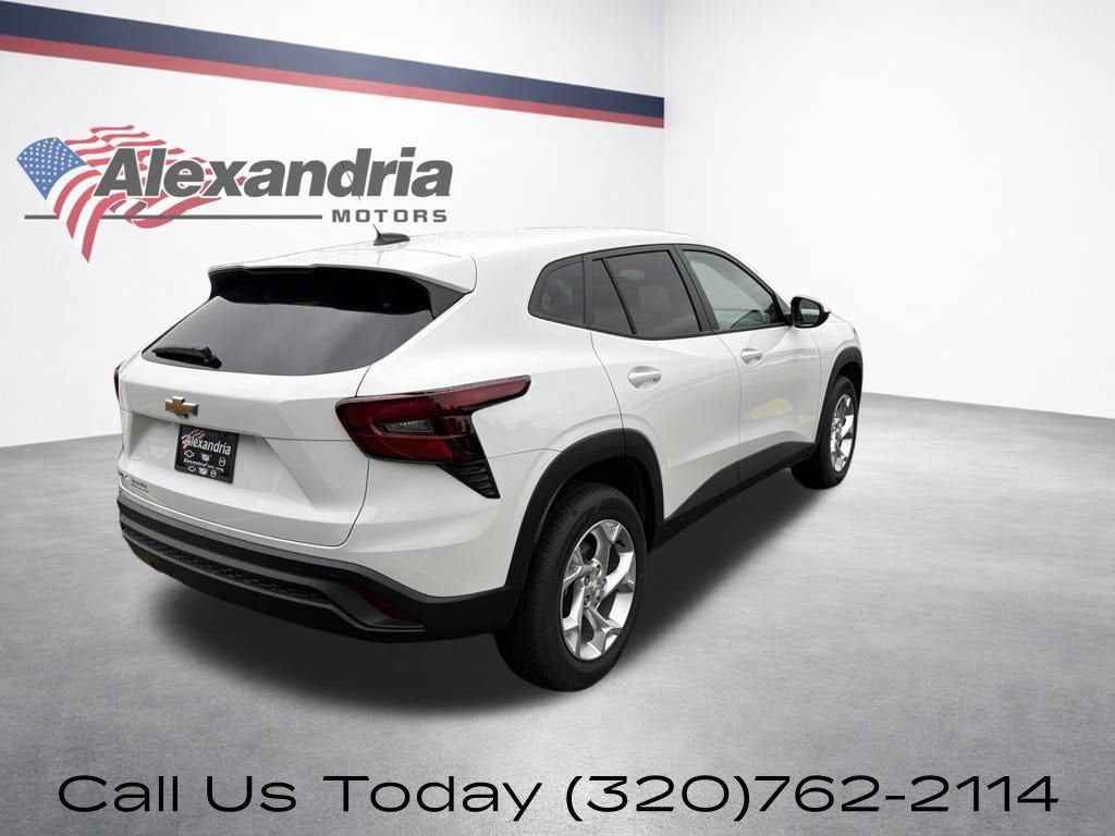 2025 Chevrolet Trax LS