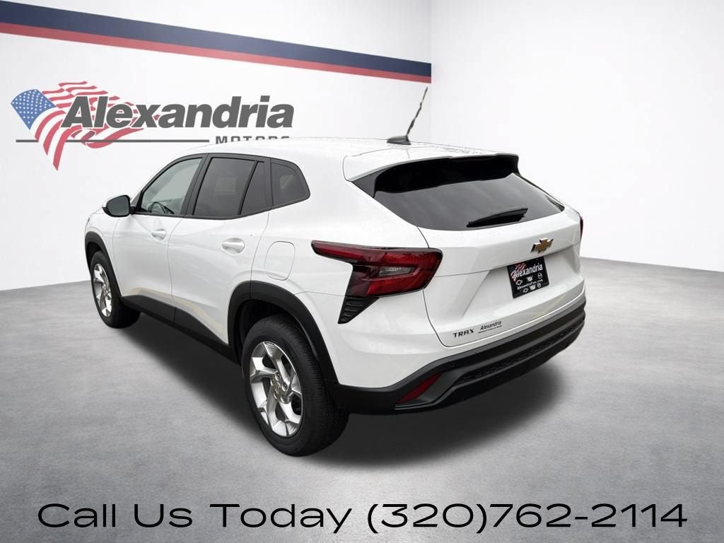 2025 Chevrolet Trax LS