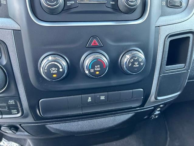 2014 RAM 1500 4WD Quad Cab 6.4 Ft Box Express