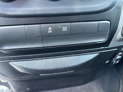 2014 RAM 1500 4WD Quad Cab 6.4 Ft Box Express