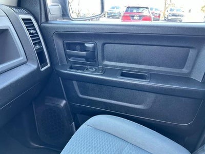 2014 RAM 1500 4WD Quad Cab 6.4 Ft Box Express