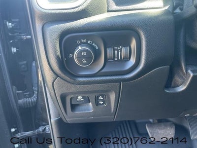 2019 RAM 1500 Laramie 4x4 Quad Cab 6'4" Box