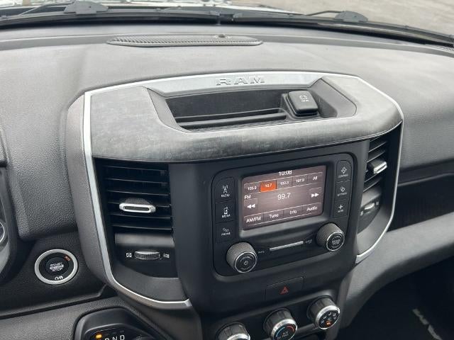 2020 RAM 1500 Big Horn 4x4 Crew Cab 5'7" Box