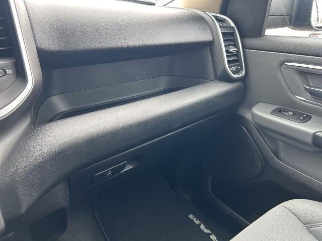 2020 RAM 1500 Big Horn 4x4 Crew Cab 5'7" Box