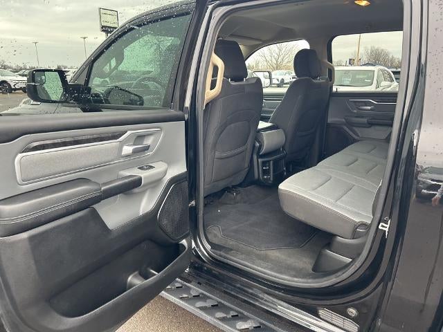 2020 RAM 1500 Big Horn 4x4 Crew Cab 5'7" Box