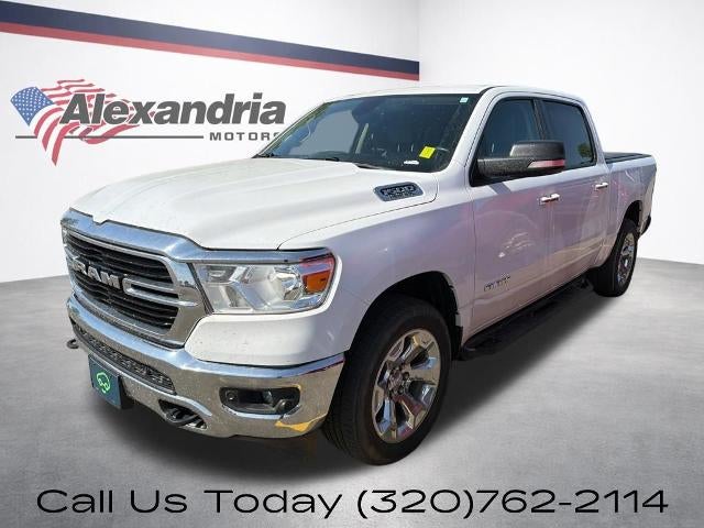 2020 RAM 1500 Big Horn/Lone Star 4x4 Crew Cab 5'7's photo