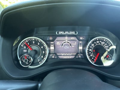 2022 RAM 1500 Big Horn 4x4 Crew Cab 6'4" Box