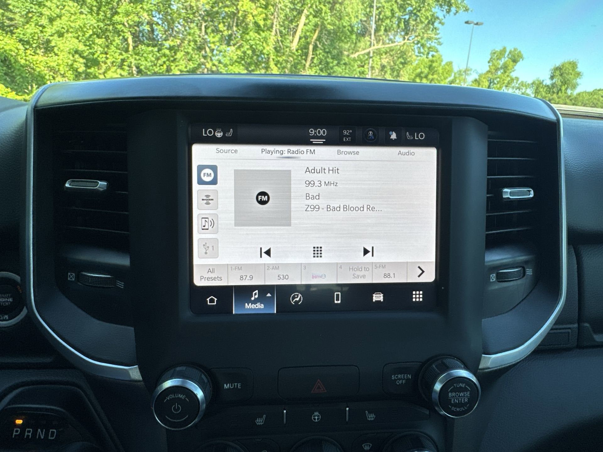 2022 RAM 1500 Big Horn 4x4 Crew Cab 6'4" Box