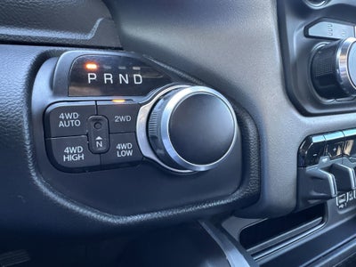 2022 RAM 1500 Big Horn 4x4 Crew Cab 6'4" Box