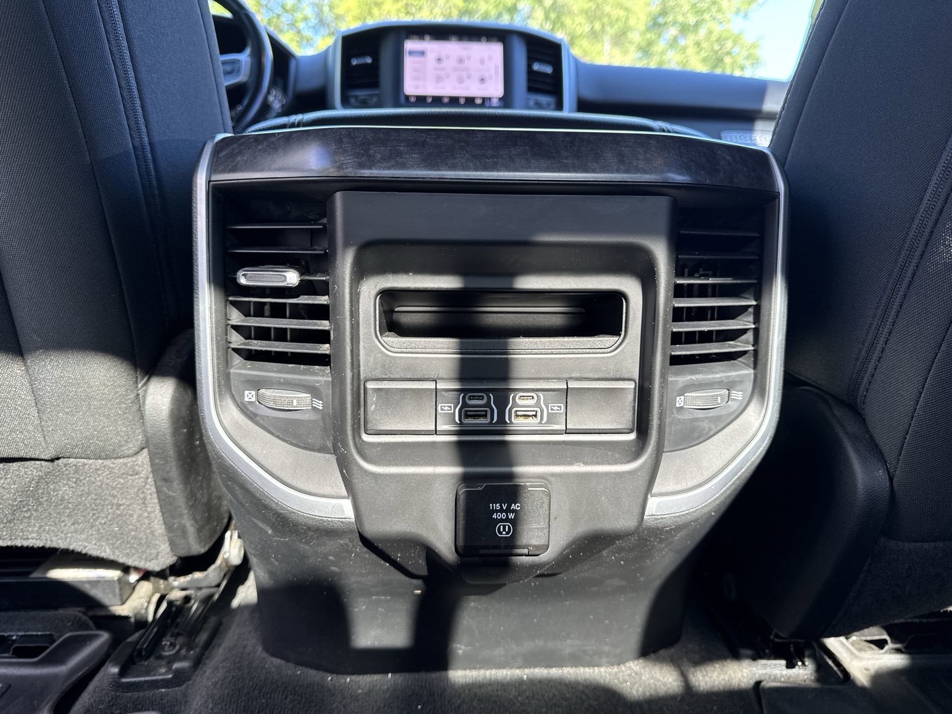 2022 RAM 1500 Big Horn 4x4 Crew Cab 6'4" Box