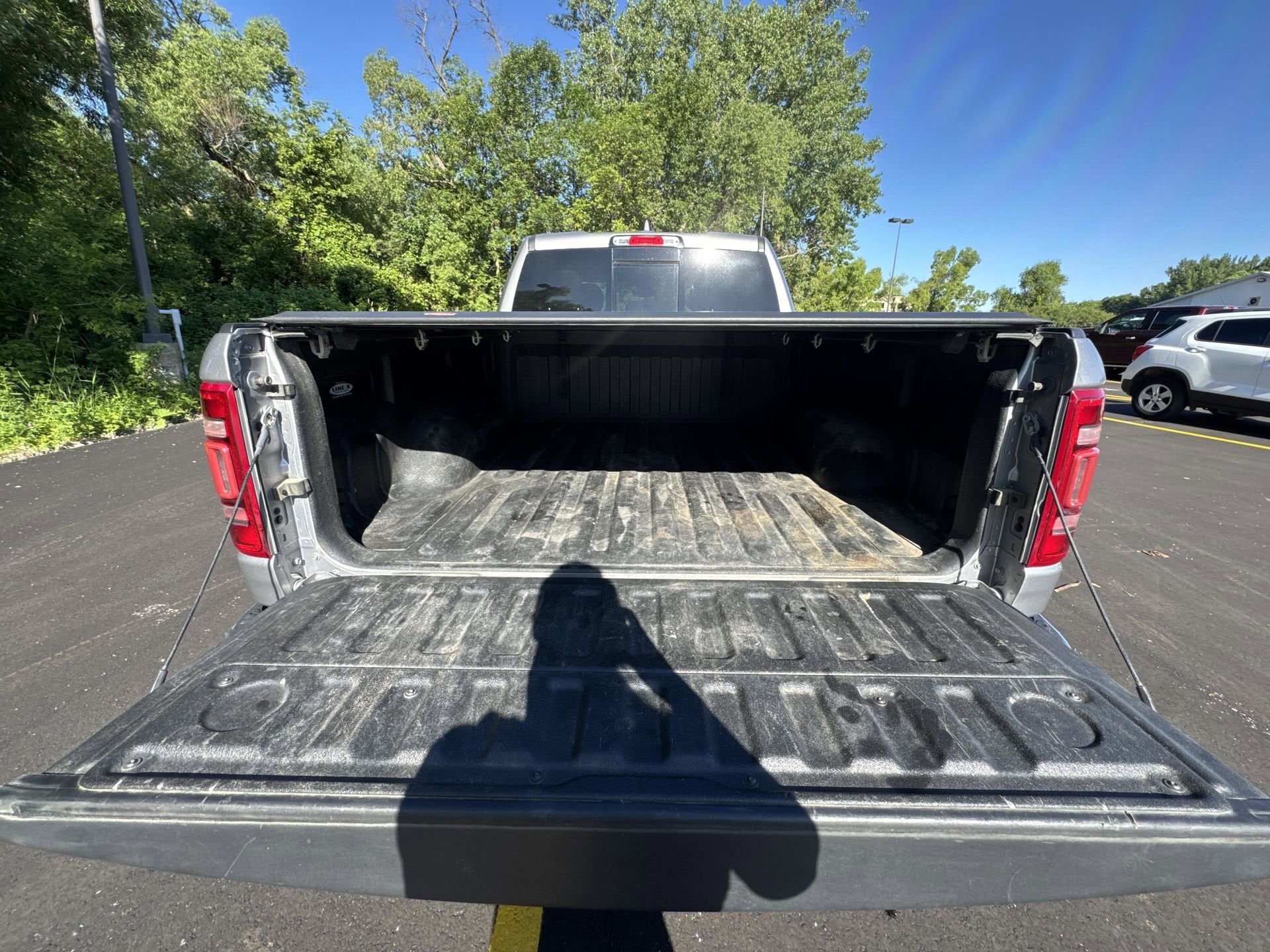 2022 RAM 1500 Big Horn 4x4 Crew Cab 6'4" Box