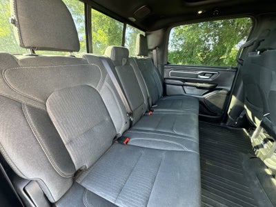2022 RAM 1500 Big Horn 4x4 Crew Cab 6'4" Box