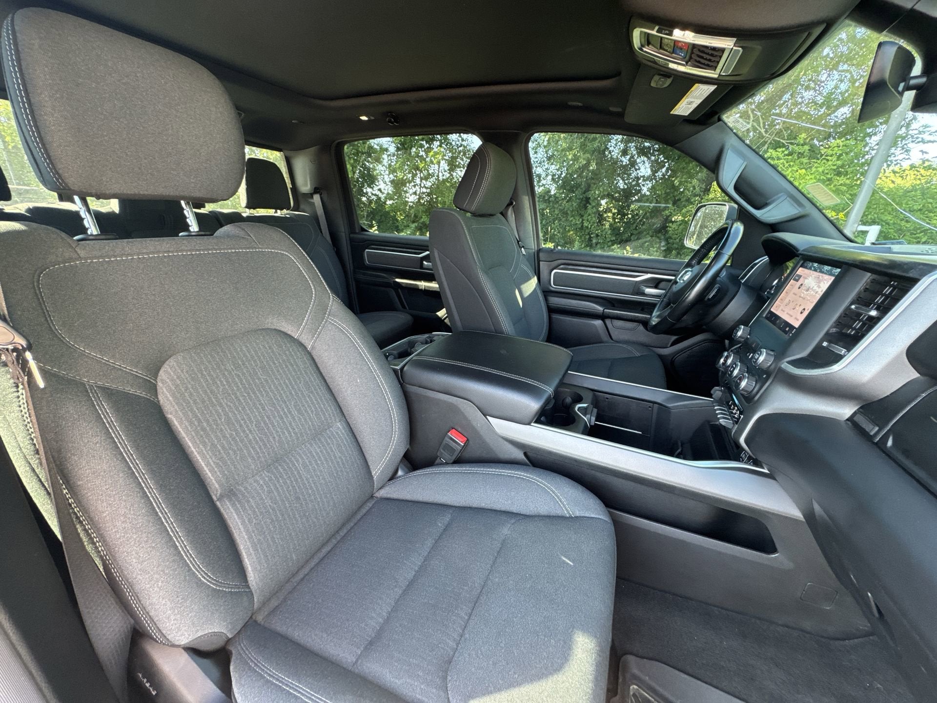 2022 RAM 1500 Big Horn 4x4 Crew Cab 6'4" Box