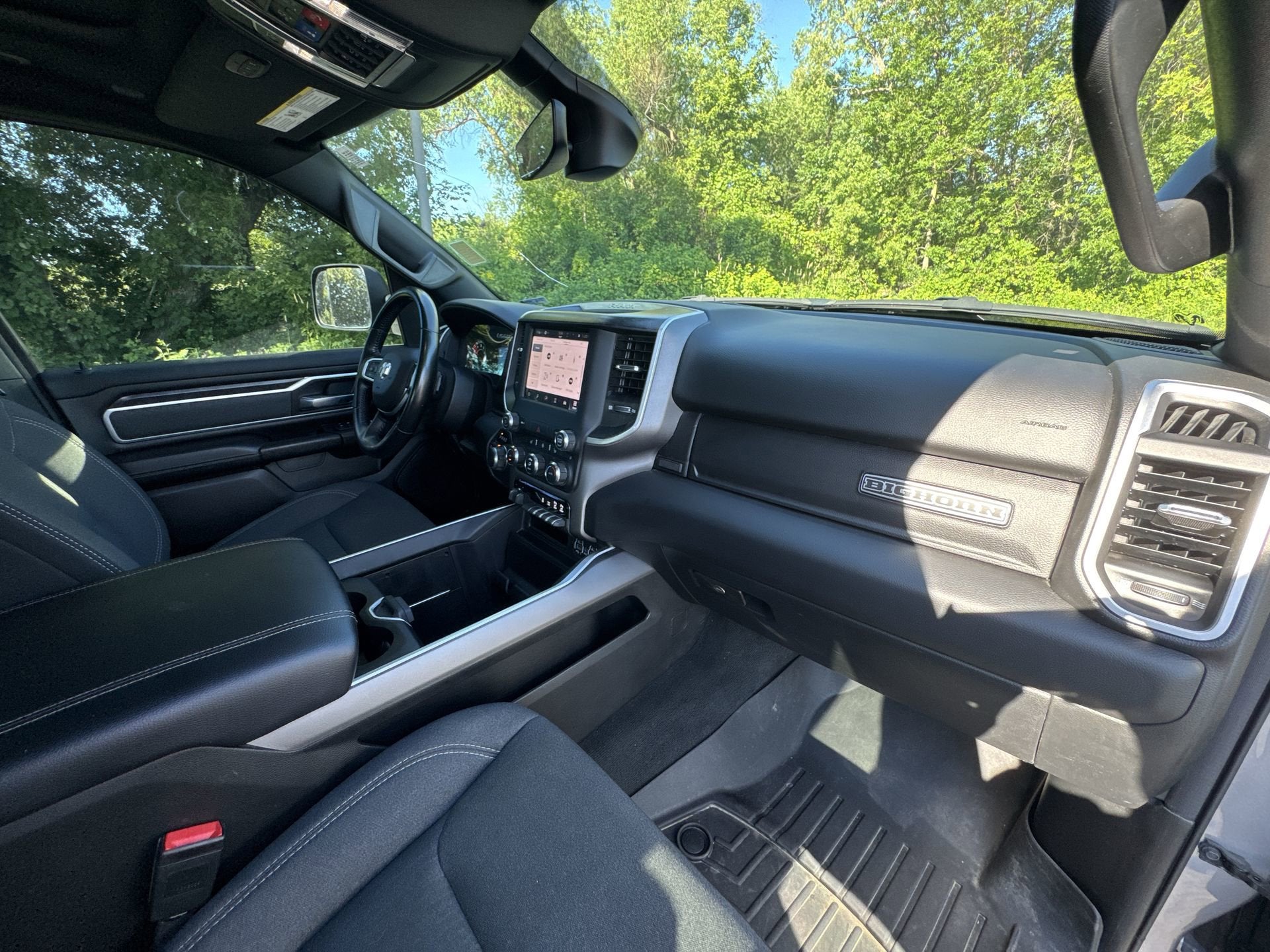 2022 RAM 1500 Big Horn 4x4 Crew Cab 6'4" Box