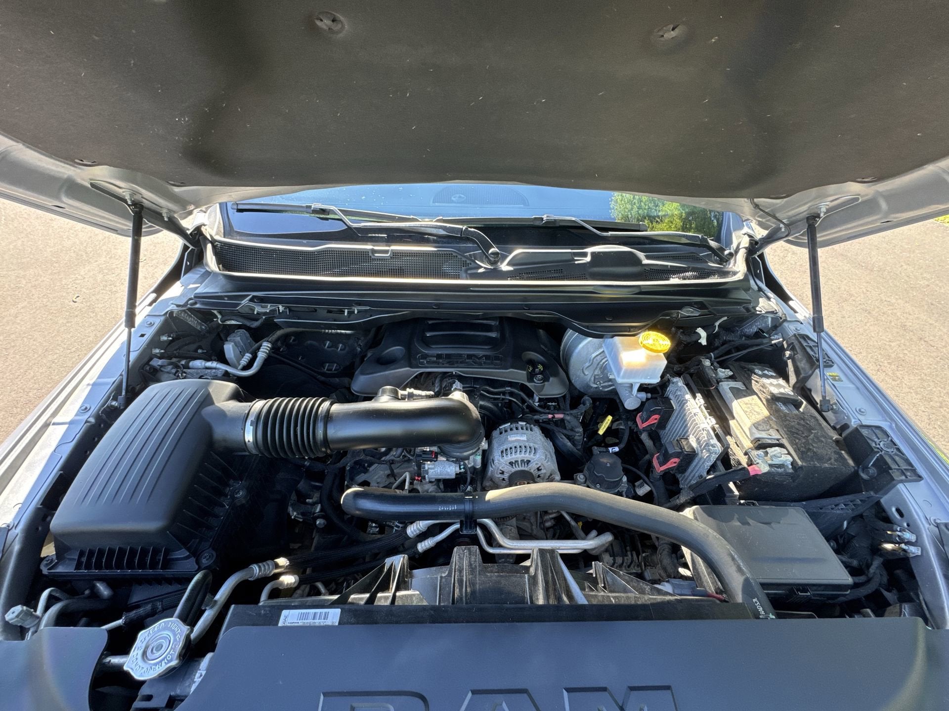 2022 RAM 1500 Big Horn 4x4 Crew Cab 6'4" Box