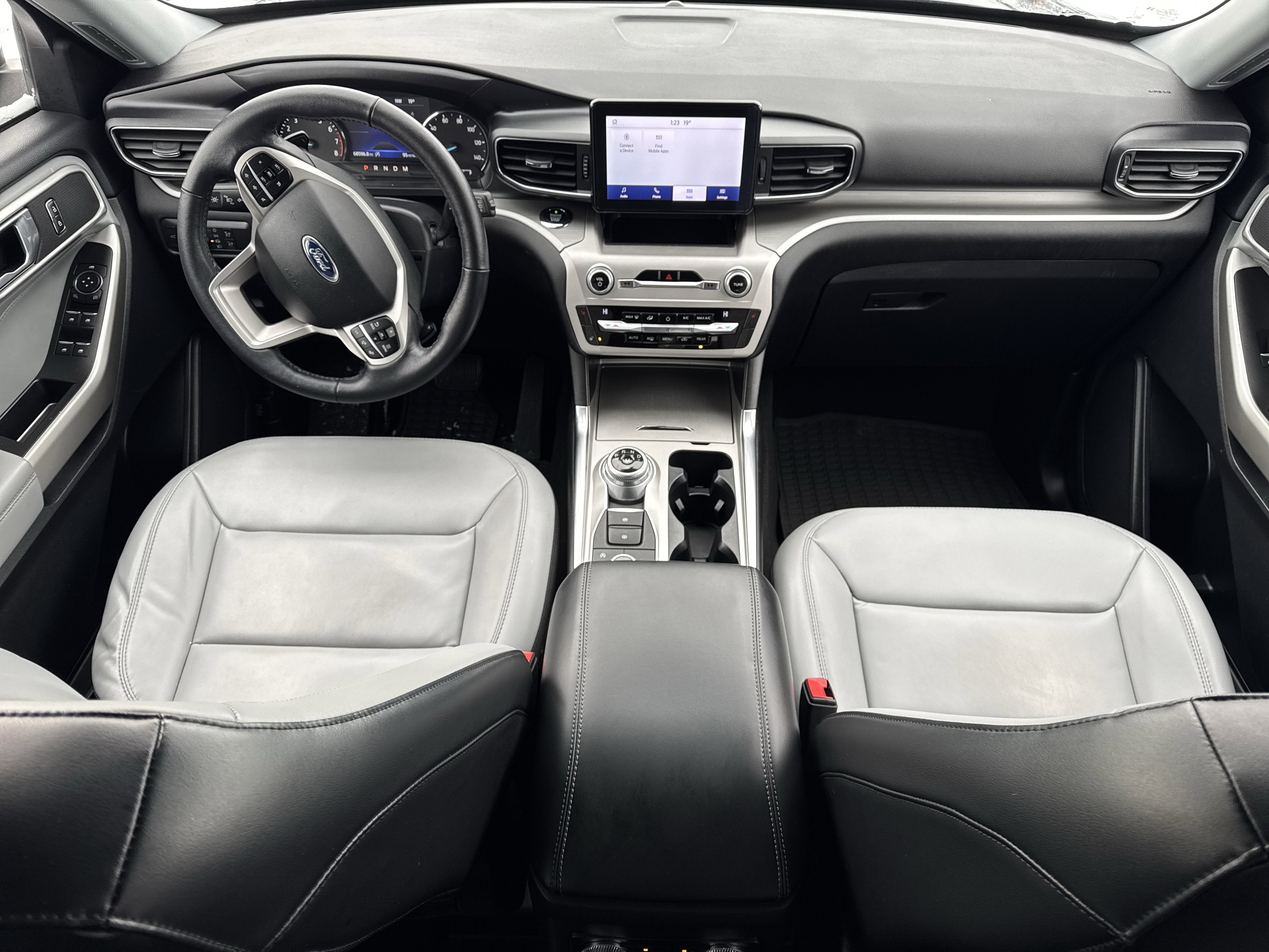 2021 Ford Explorer XLT 4WD