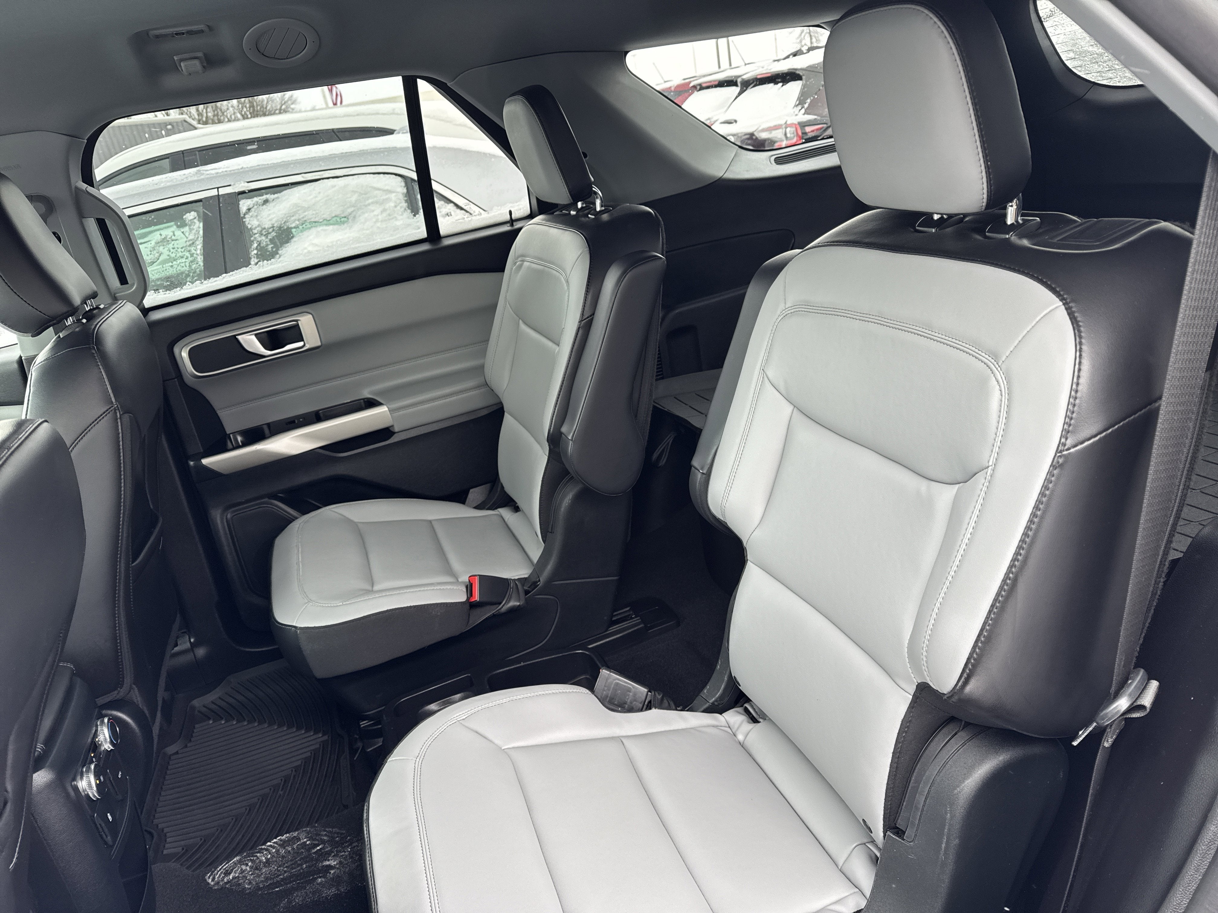 2021 Ford Explorer XLT 4WD