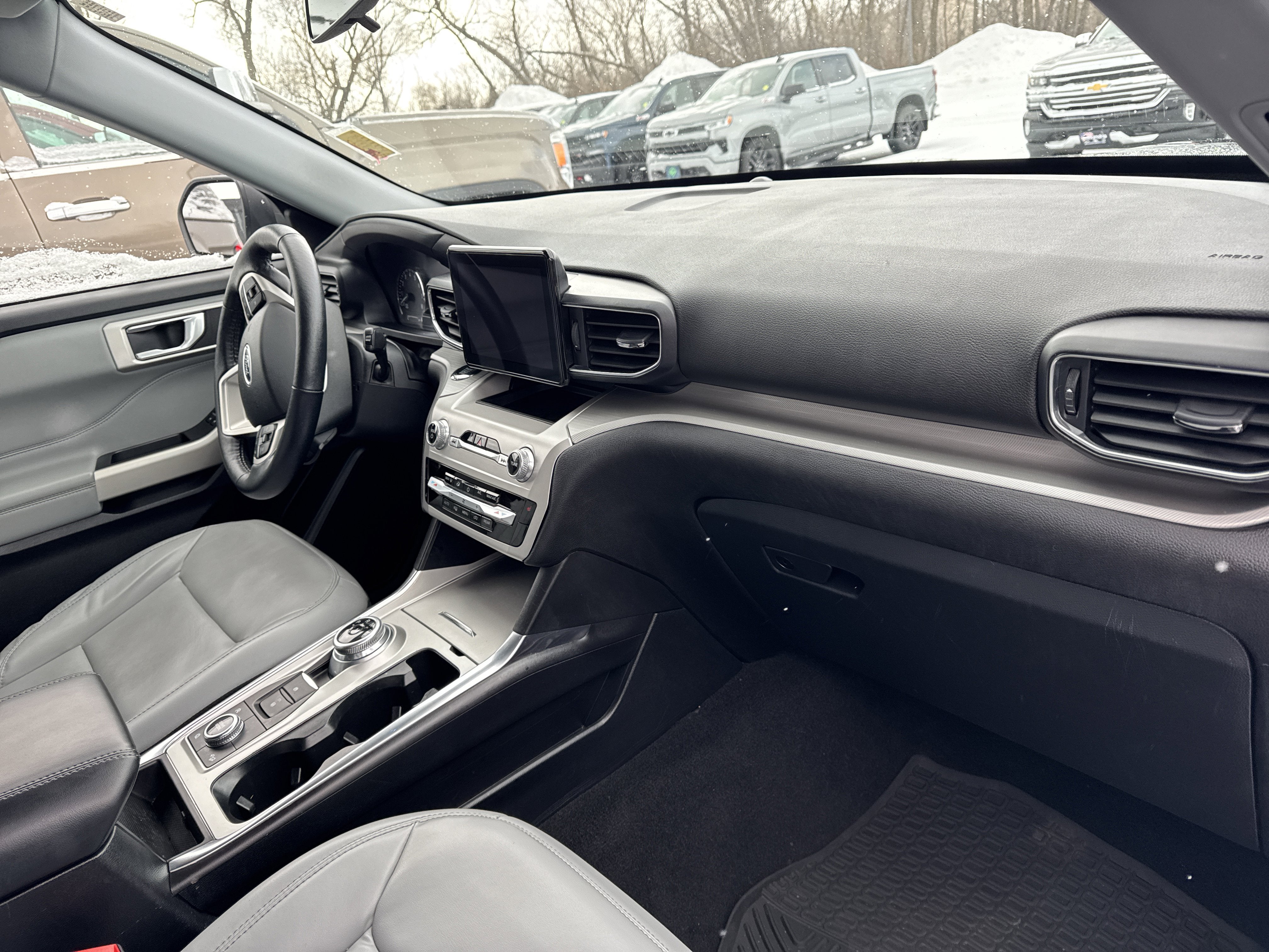 2021 Ford Explorer XLT 4WD