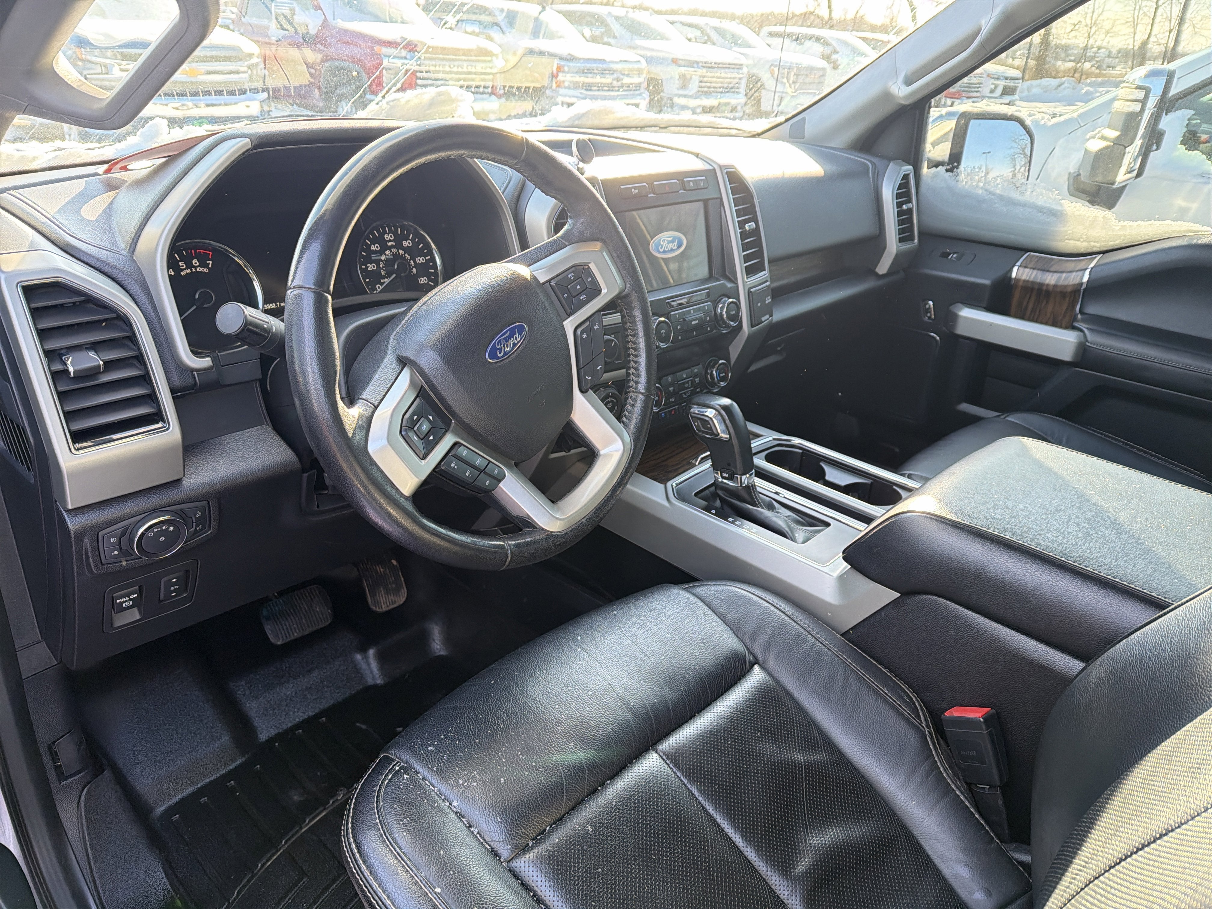 2020 Ford F-150 LARIAT 4WD SuperCrew 5.5' Box