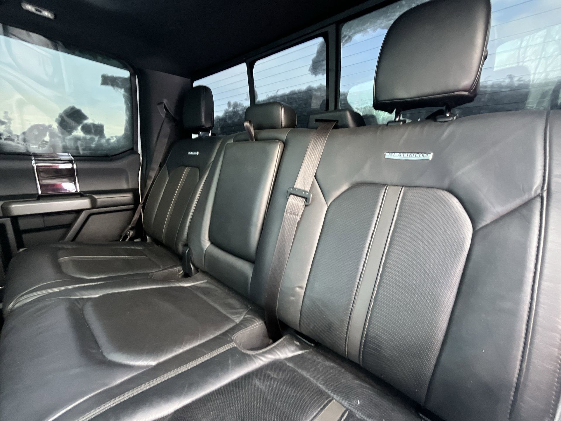 2015 Ford F-150 4WD SuperCrew 5-1/2 Ft Box Platinum