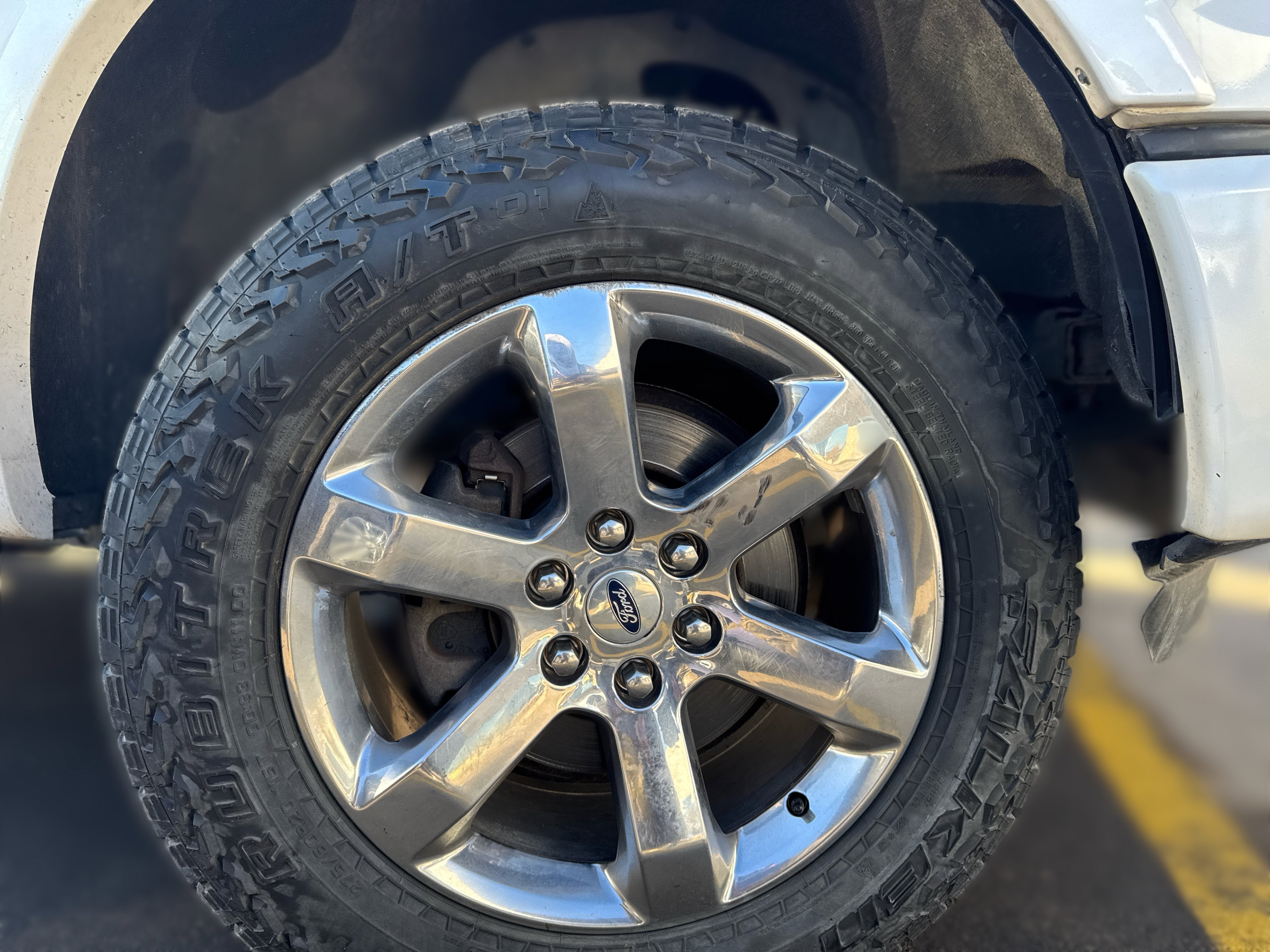 2015 Ford F-150 4WD SuperCrew 5-1/2 Ft Box Platinum