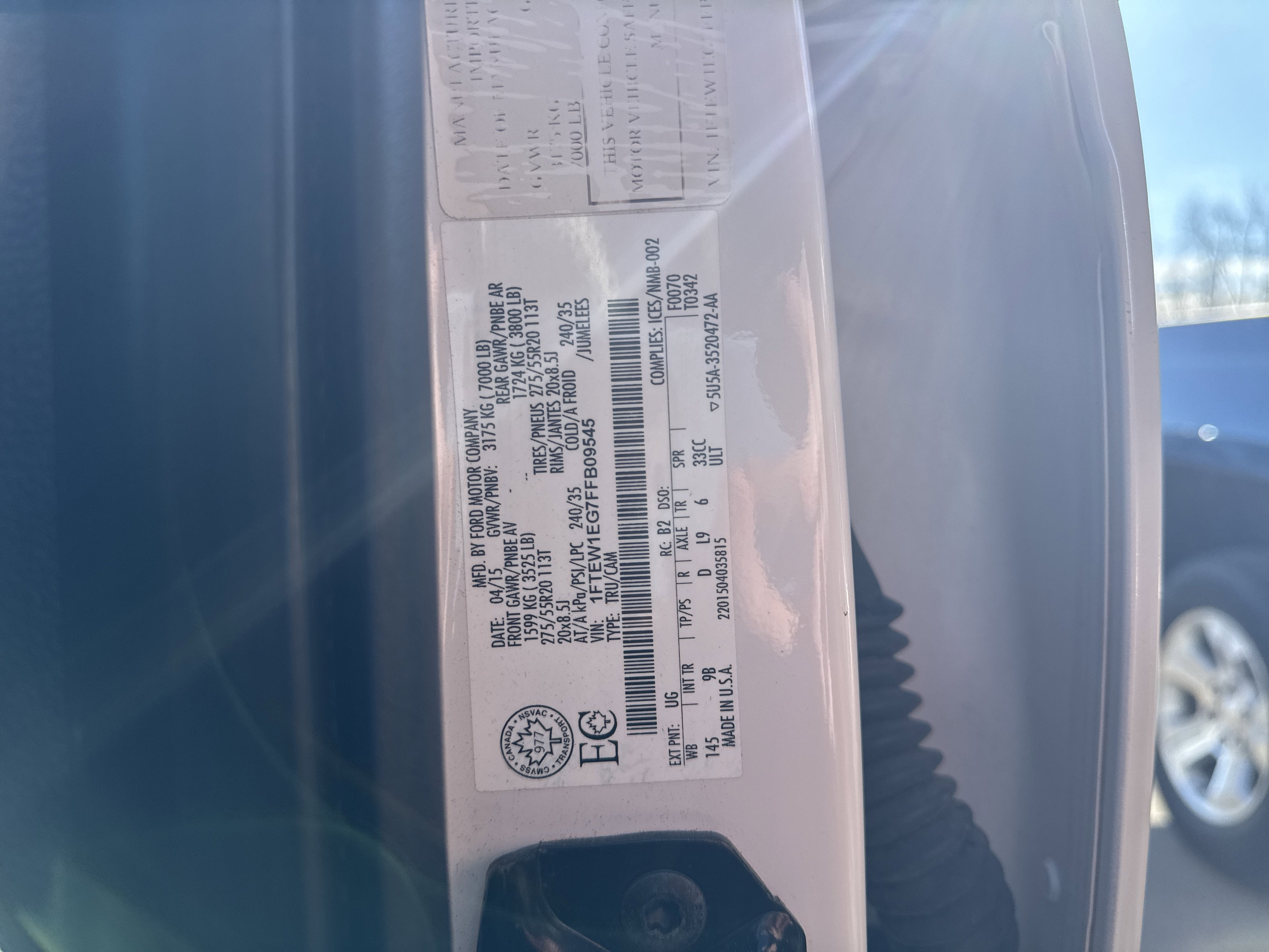 2015 Ford F-150 4WD SuperCrew 5-1/2 Ft Box Platinum