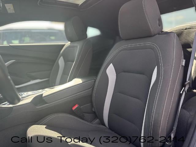 2022 Chevrolet Camaro 2dr Coupe 1LT