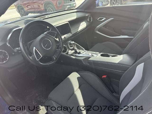 2022 Chevrolet Camaro 2dr Coupe 1LT