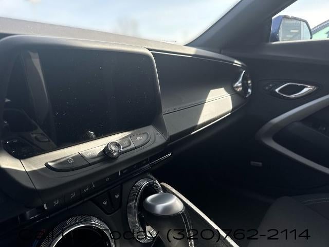 2022 Chevrolet Camaro 2dr Coupe 1LT