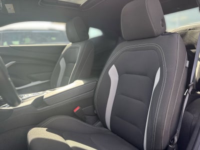 2022 Chevrolet Camaro 2dr Coupe 1LT